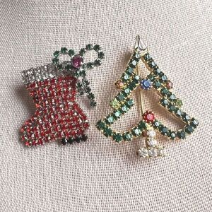 Lot‎ of 2 Christmas Brooch Multicolor, Rhinestone, Christmas tree and boot.
